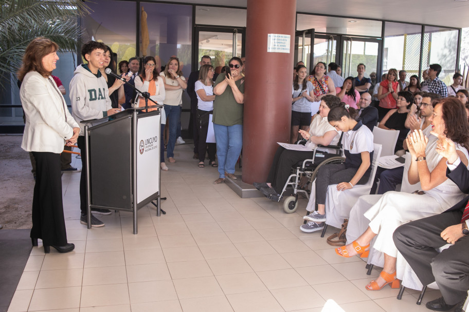 imagen La UNCUYO distinguió el esfuerzo y mérito académico de 82 estudiantes y graduados