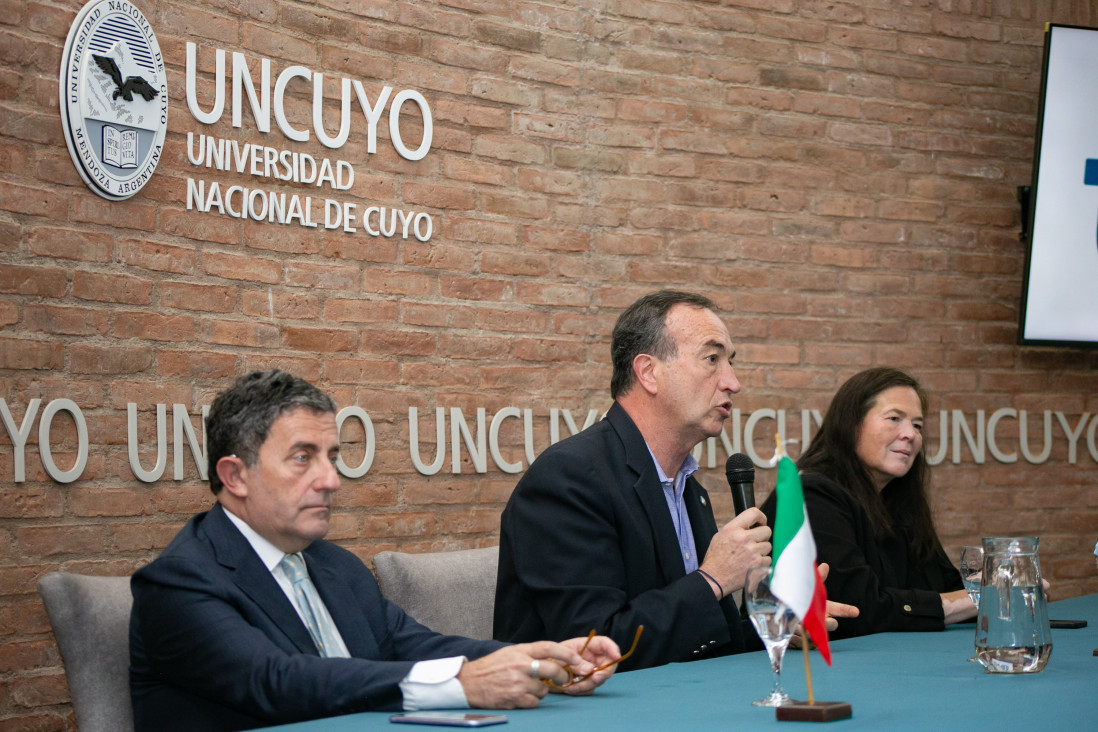 imagen Investigadores de Argentina, Italia y EEUU expusieron avances del rol de la melatonina en la salud