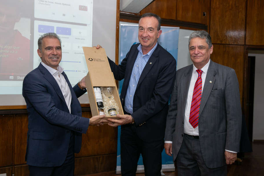 imagen La UNCUYO celebró el Día de la Ingeniería con una charla del vicepresidente de YPF