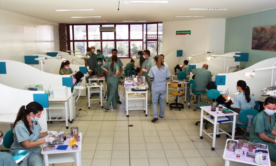 imagen Los sistemas de salud en Latinoamérica analizan en la UNCuyo