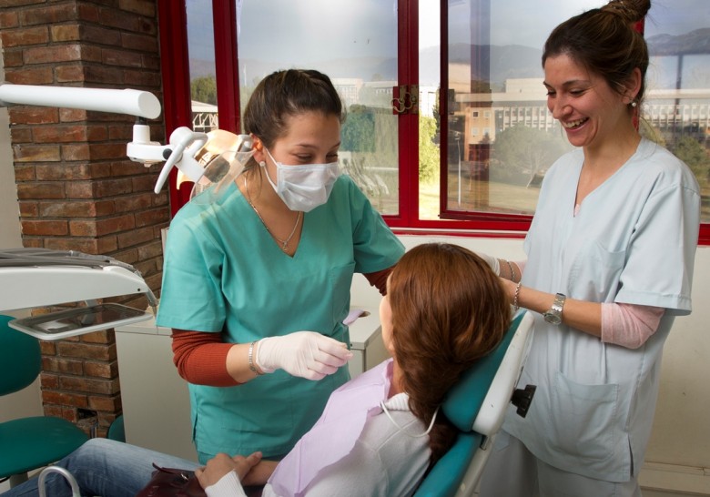 imagen Cinco días dedicados a la Odontología