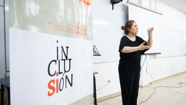 imagen La UNCUYO inscribe a sus cursos anuales de Lengua de Señas Argentina