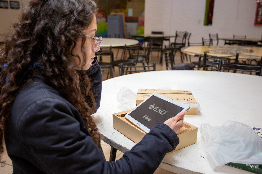 imagen Más estudiantes de la UNCUYO recibieron sus tablets