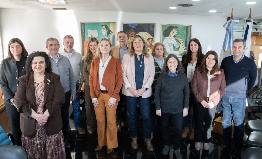 imagen Adriana García y Ana Sisti se reunieron con Decanas y Decanos
