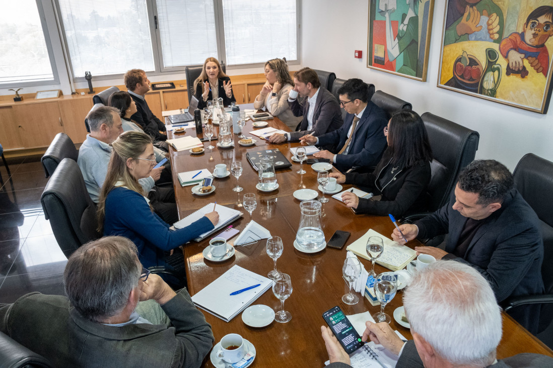 imagen Primera reunión institucional de Adriana García con su gabinete