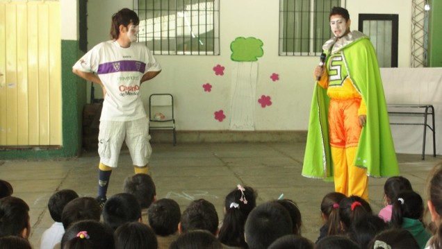 imagen Mediante el teatro, enseñan a niños de escuelas a cuidar su salud