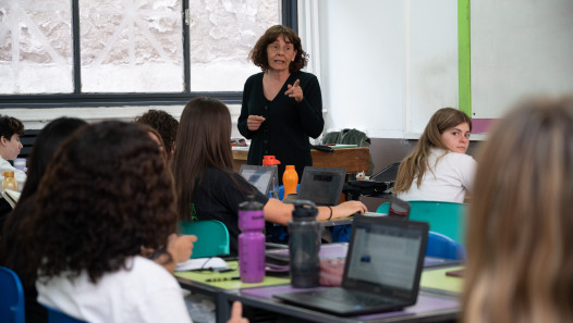 imagen Escuelas de la UNCUYO: prorrogan plazo para renovar bonos de puntaje en Matemática y Ciencias Naturales
