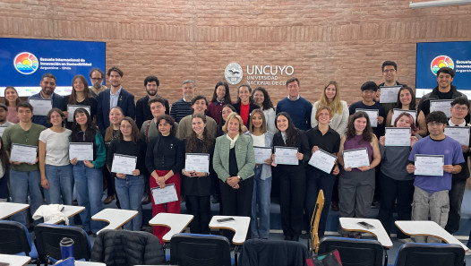 imagen Innovación en Sostenibilidad: estudiantes de UNCUYO y UCHILE enfrentaron desafíos comunes