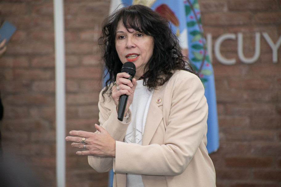 imagen La UNCUYO encendió la llama de las Olimpíadas Interfacultades