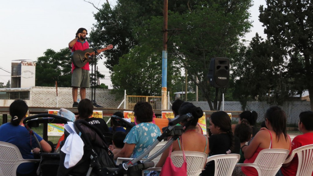 imagen Vecinos del barrio Yapeyú disfrutaron de un festival artístico