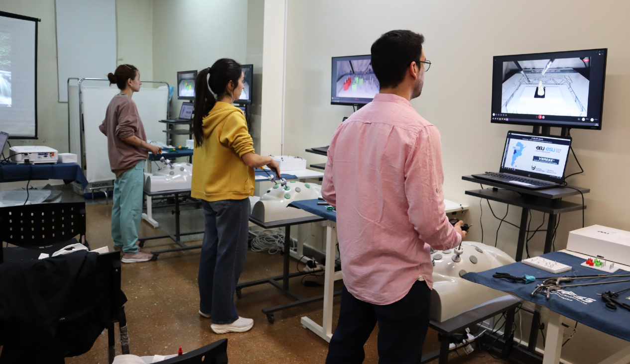 imagen El Hospital Universitario ofrece una acreditación internacional en laparoscopía única en América