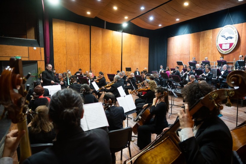 imagen La Sinfónica celebra sus 75 años con un concierto especial y muestras artísticas