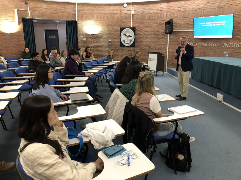 imagen La UNCUYO potencia la virtualidad junto a prestigiosa universidad europea