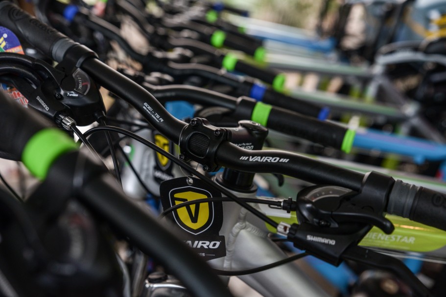 imagen Entregaron bicicletas a estudiantes para que se movilicen de manera sustentable 