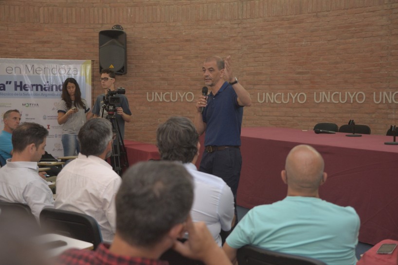 imagen Sergio «oveja» Hernández habló de liderazgo en la UNCuyo