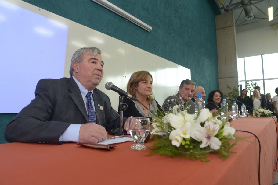 imagen Asumieron decanos de las distintas facultades