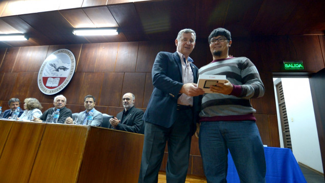 imagen Estudiantes de la UNCuyo recibieron 500 lectores electrónicos