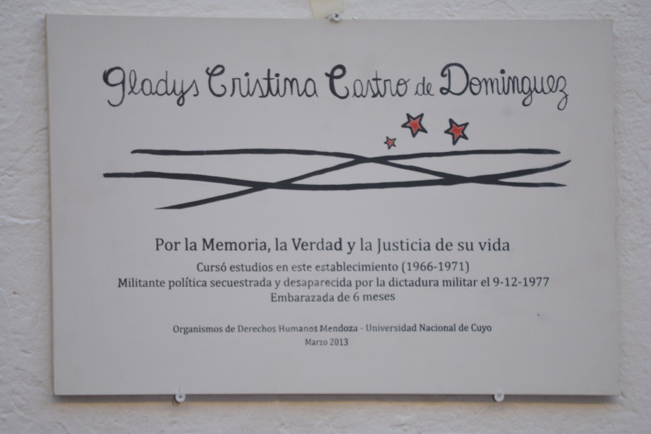 imagen Una placa en el CUC recuerda a estudiante desaparecida