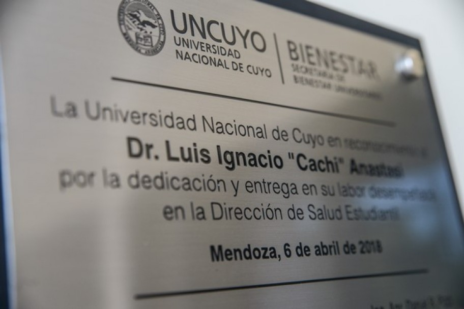 imagen Homenajearon al primer director de Salud Estudiantil