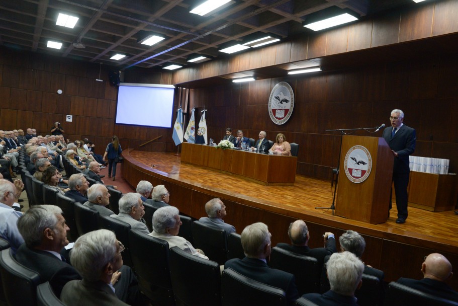 imagen La UNCuyo reconoció a egresados recibidos en San Juan