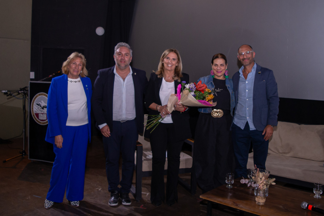 imagen La UNCUYO estrenó el documental sobre María Victoria Gómez de Erice
