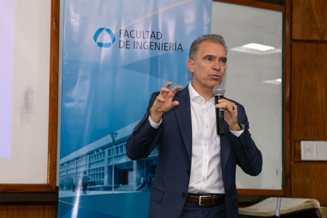 imagen La UNCUYO celebró el Día de la Ingeniería con una charla del vicepresidente de YPF