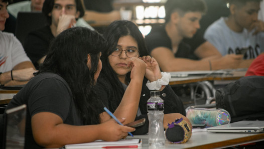 imagen Estudiantes podrán formarse para ser tutores de pares
