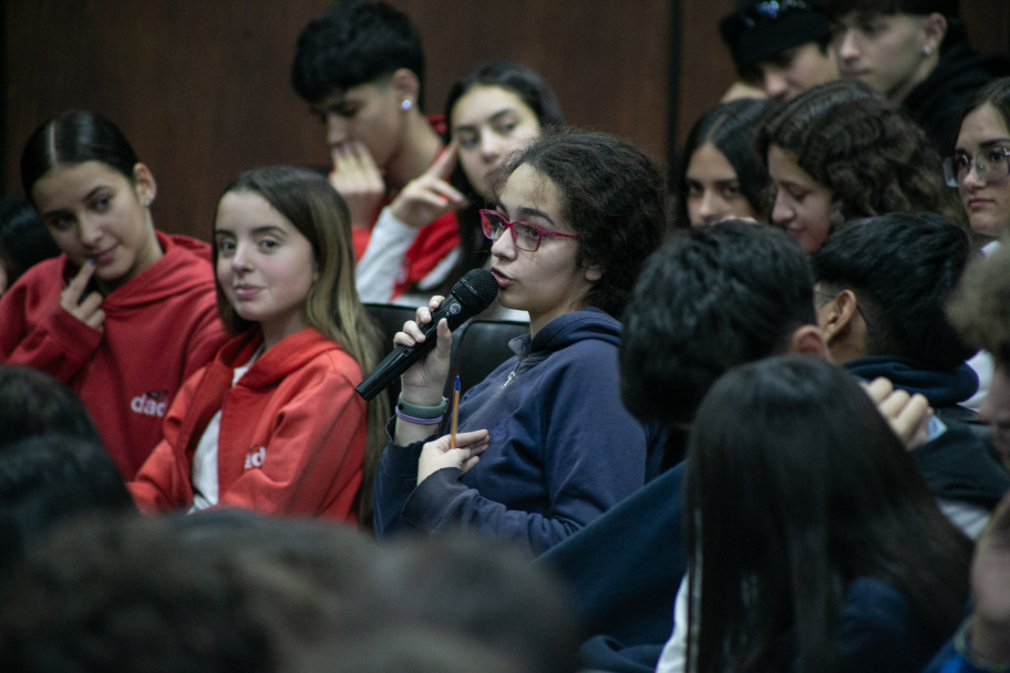 imagen El Balseiro se acerca a los jóvenes y pone en valor la formación científica