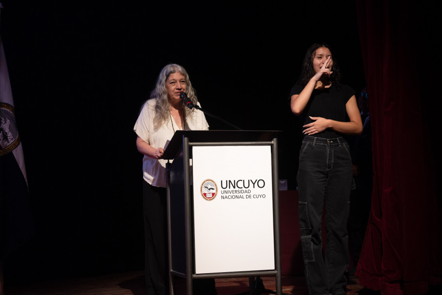 imagen Joan Manuel Serrat se convirtió en Doctor Honoris Causa de la UNCUYO