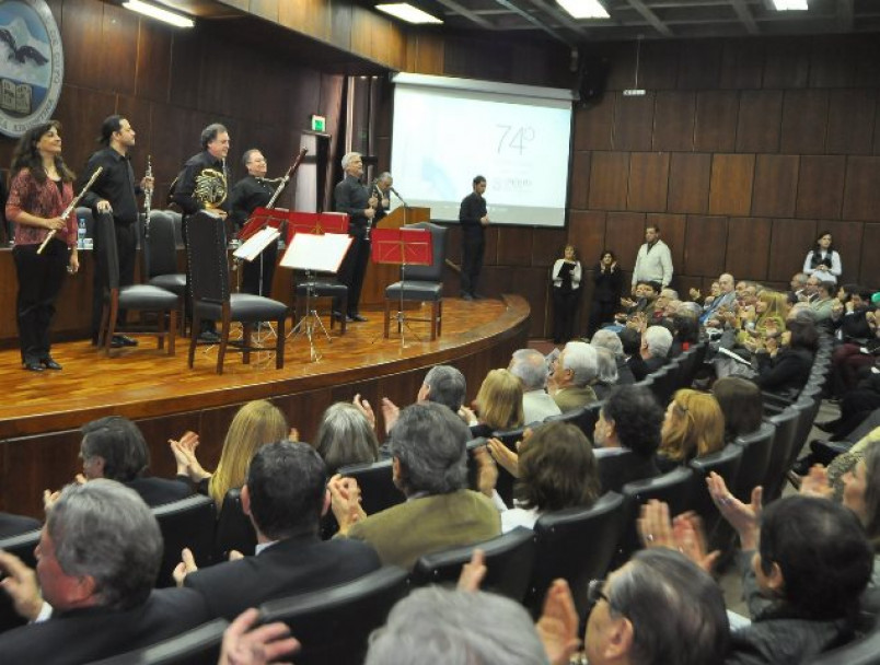 imagen Con proyección al futuro, armonía e integración la UNCuyo festejó sus 74 años