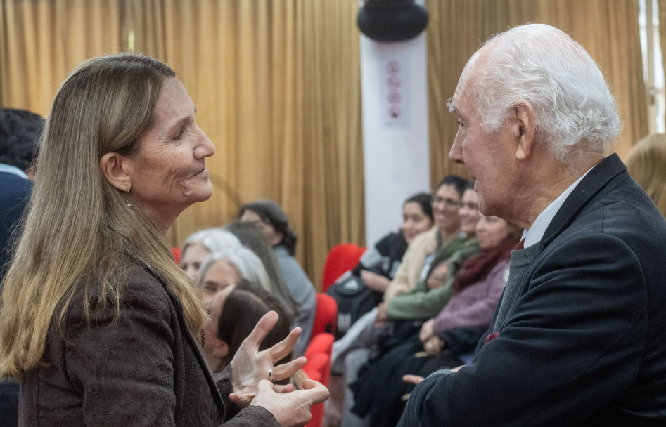 imagen Hugo Francisco Bauzá es Doctor Honoris Causa de la UNCUYO