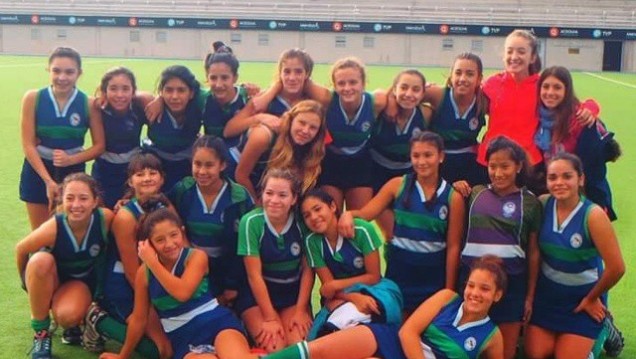 imagen Jugadoras de la UNCuyo en la selección mendocina de hockey 