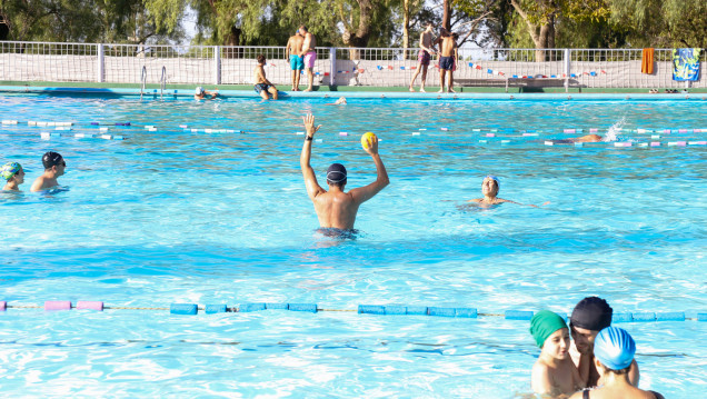 imagen Comienza la temporada de pileta en la UNCUYO