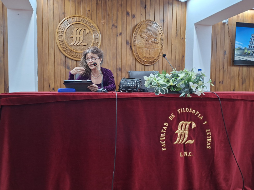 imagen La escritora Elsa Drucaroff es la nueva Doctora Honoris Causa de la UNCUYO