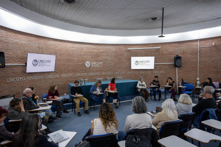 imagen La vicerrectora Ana Sisti recibió a organismos de Derechos Humanos