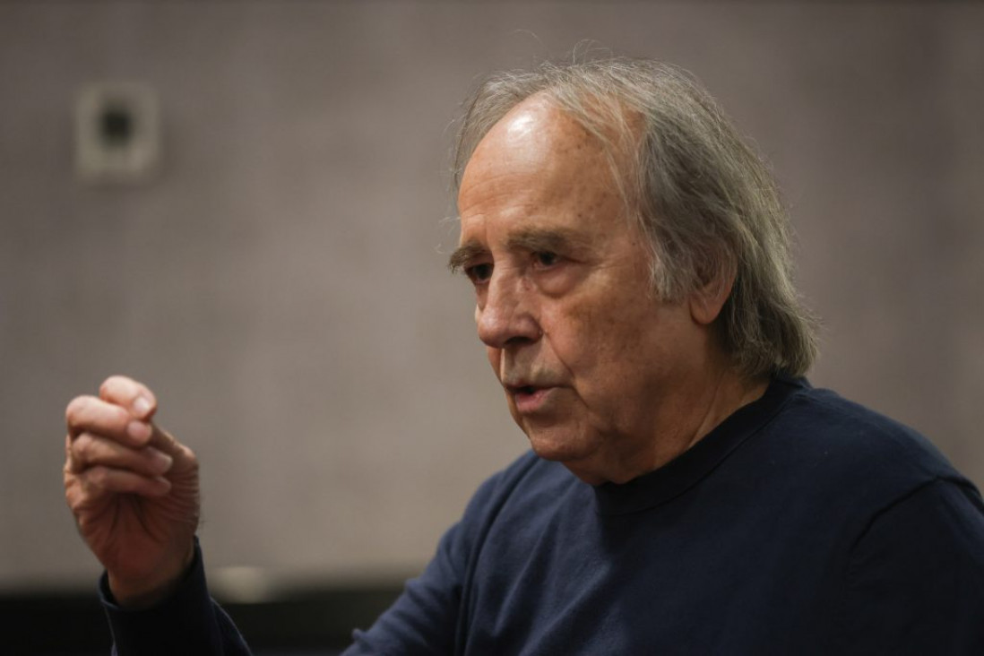 imagen Honoris Causa a Serrat: el artista catalán tendrá su cara a cara con el público