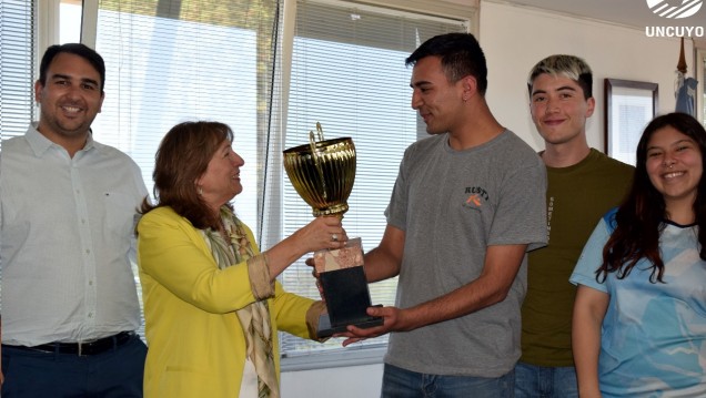 imagen Filosofía y Letras es la campeona de las Olimpiadas Interfacultades