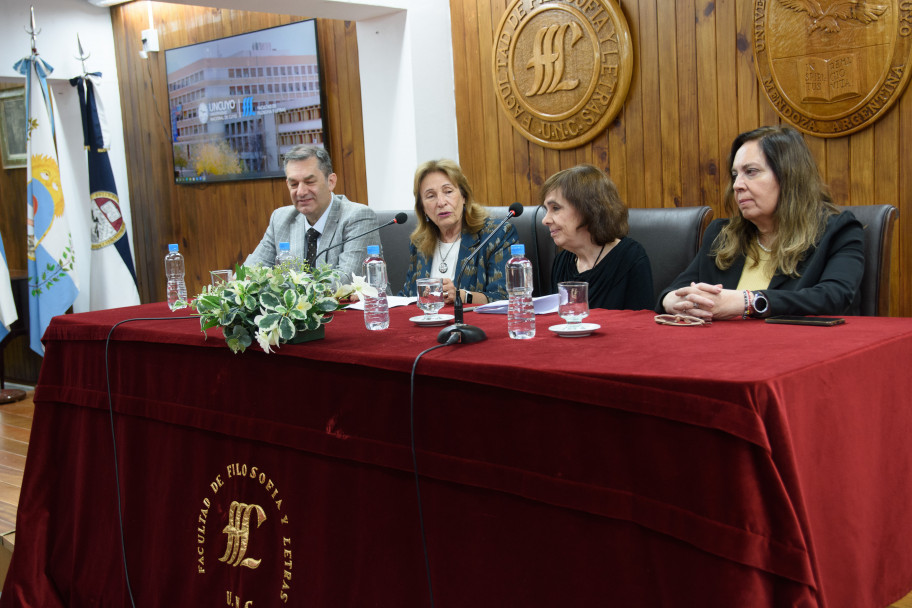 imagen Ana María Shua es la nueva Doctora Honoris Causa de la UNCUYO
