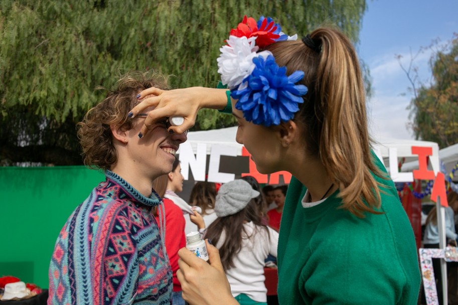 imagen Estudiantes extranjeros compartieron parte de su cultura en el Festival Internacional de la UNCUYO