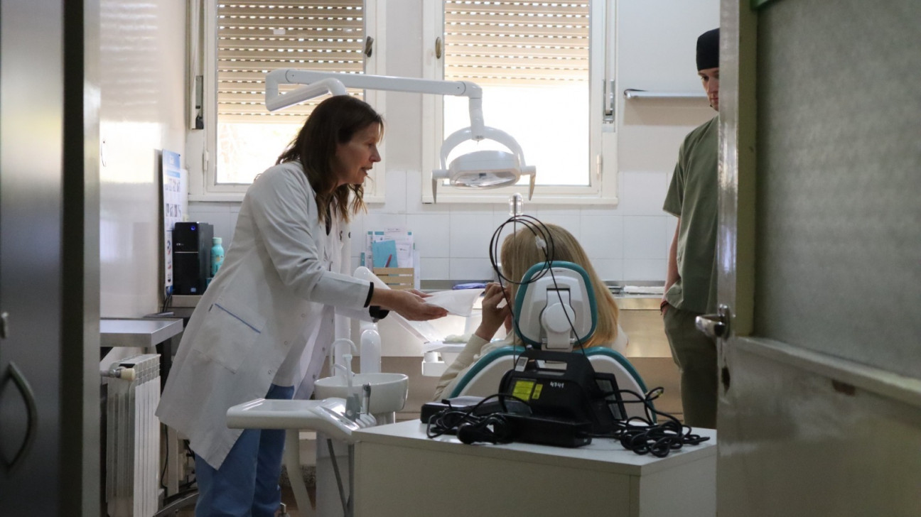 imagen Nueva tecnología láser para tratamientos odontológicos en el Hospital Universitario