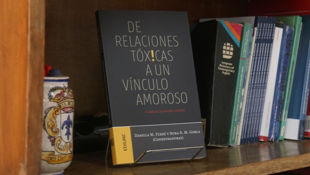 imagen Un nuevo libro de la EDIUNC propone una perspectiva transdisciplinaria para salvar el mundo