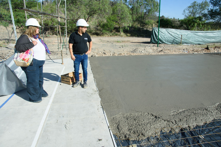 imagen Avanza la obra del nuevo playón deportivo del Liceo Agrícola 