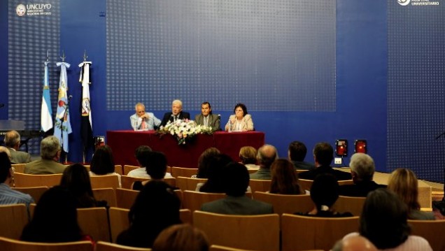 imagen El Hospital Universitario abre el lunes y ayer habilitó su auditorio
