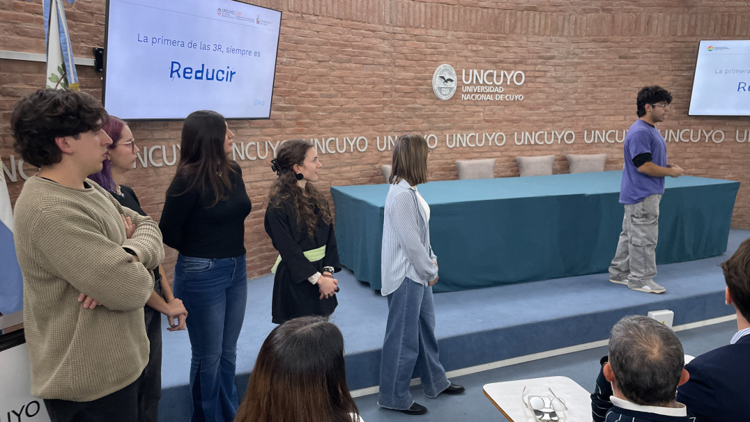 imagen Innovación en Sostenibilidad: estudiantes de UNCUYO y UCHILE enfrentaron desafíos comunes