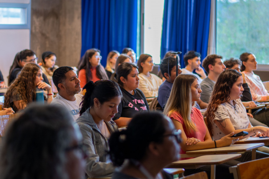 imagen La UNCUYO inició la formación de nuevos tutores para fortalecer trayectorias estudiantiles