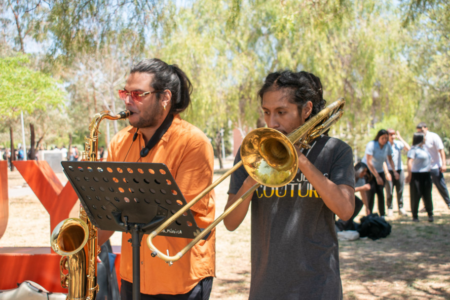 imagen Platos típicos, música y juegos en el clásico Festival Internacional de la UNCUYO