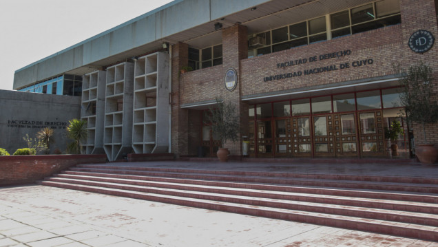 imagen La Facultad de Derecho celebra 40 años de historia, compromiso y futuro