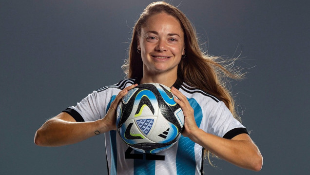 imagen Estefanía Banini llega a la UNCUYO para hablar de liderazgo en el deporte