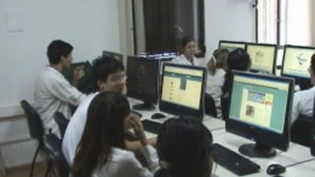 imagen Educación a Distancia ofrece cursos para adolescentes
