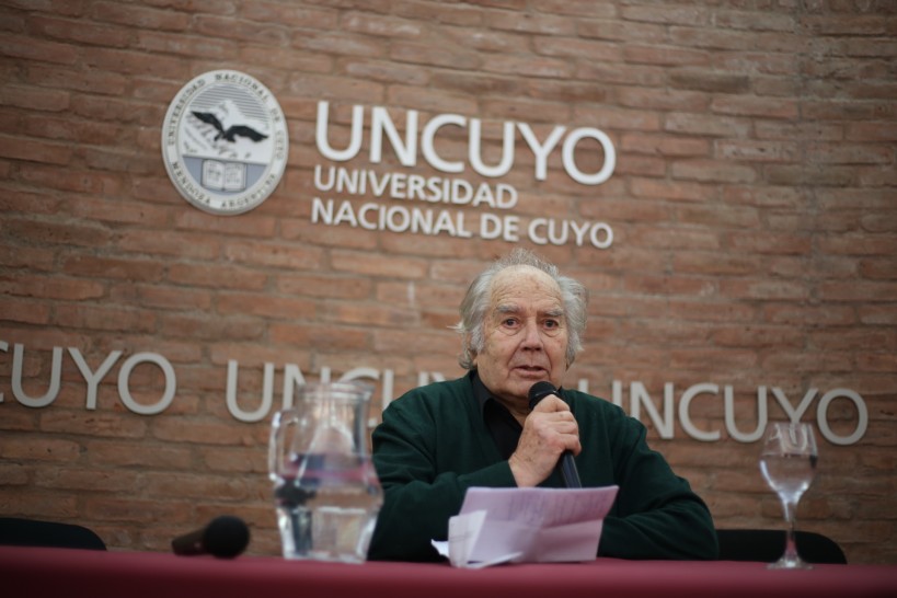 imagen Adolfo Pérez Esquivel disertará en la UNCUYO